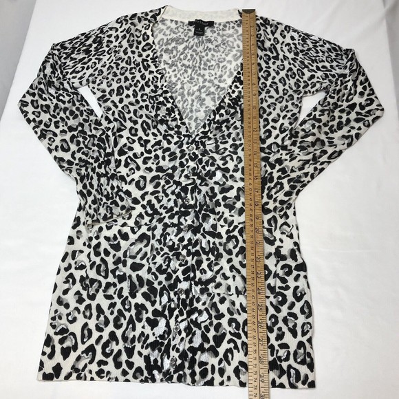 White House Black Market SMALL Long Cardigan Sweater Leopard Print Silver Button - Picture 5 of 11